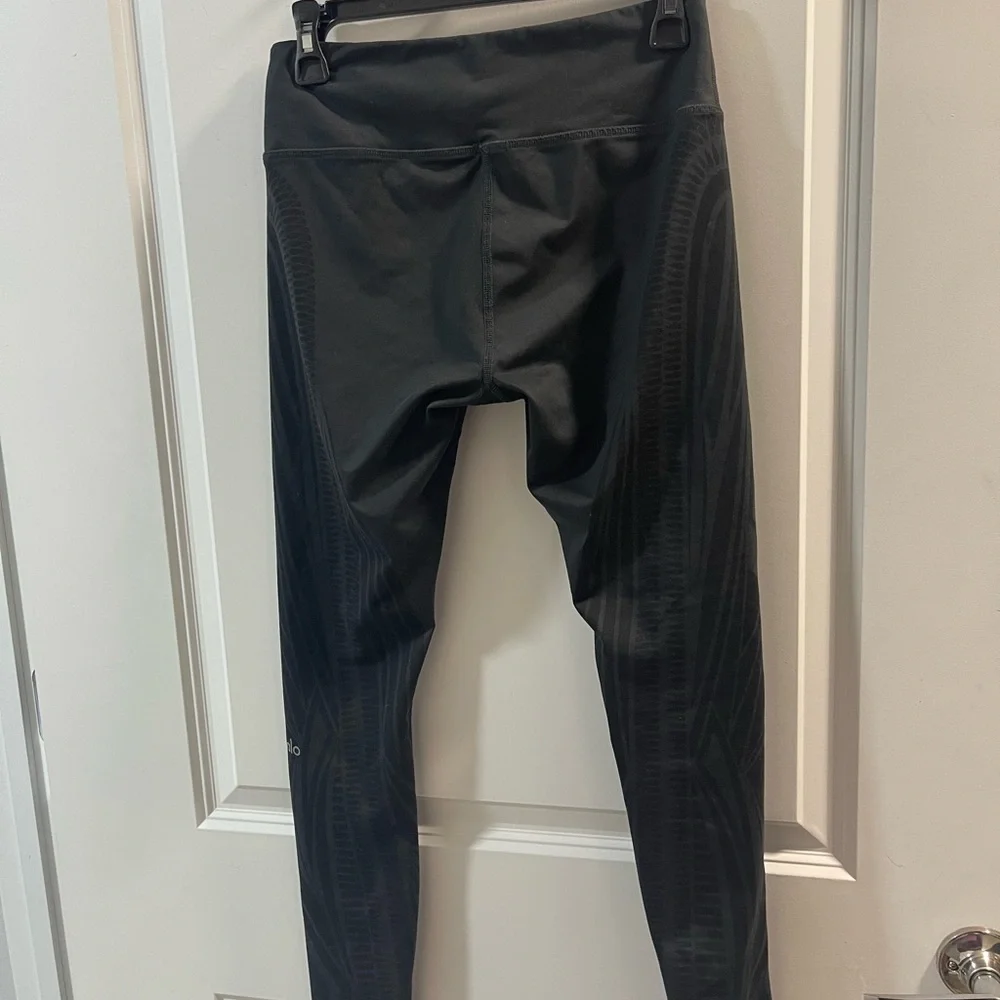 Alo Yoga Black Patterned Leggings Alo Yoga No Size Tags